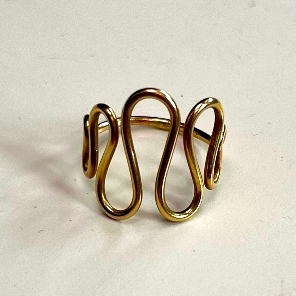 Elegant Gold Wave Form Ring